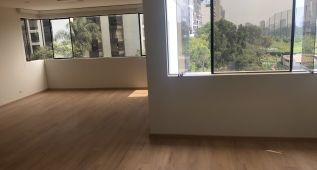 Venta dpto. flat remodelado con vista a la Av. Pezet y al Lima Golf